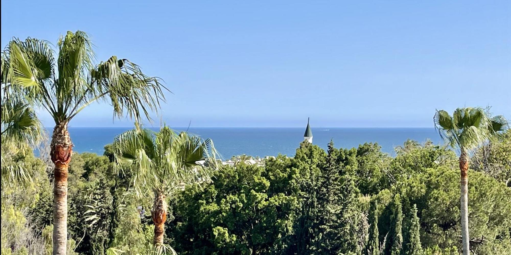 Luxury Penthouse With Sea Views In Golden Mile, Puente Area Apartament *