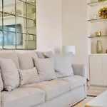 Exclusive Duplex Penthouse Sea Views In Marbella Golden Mile