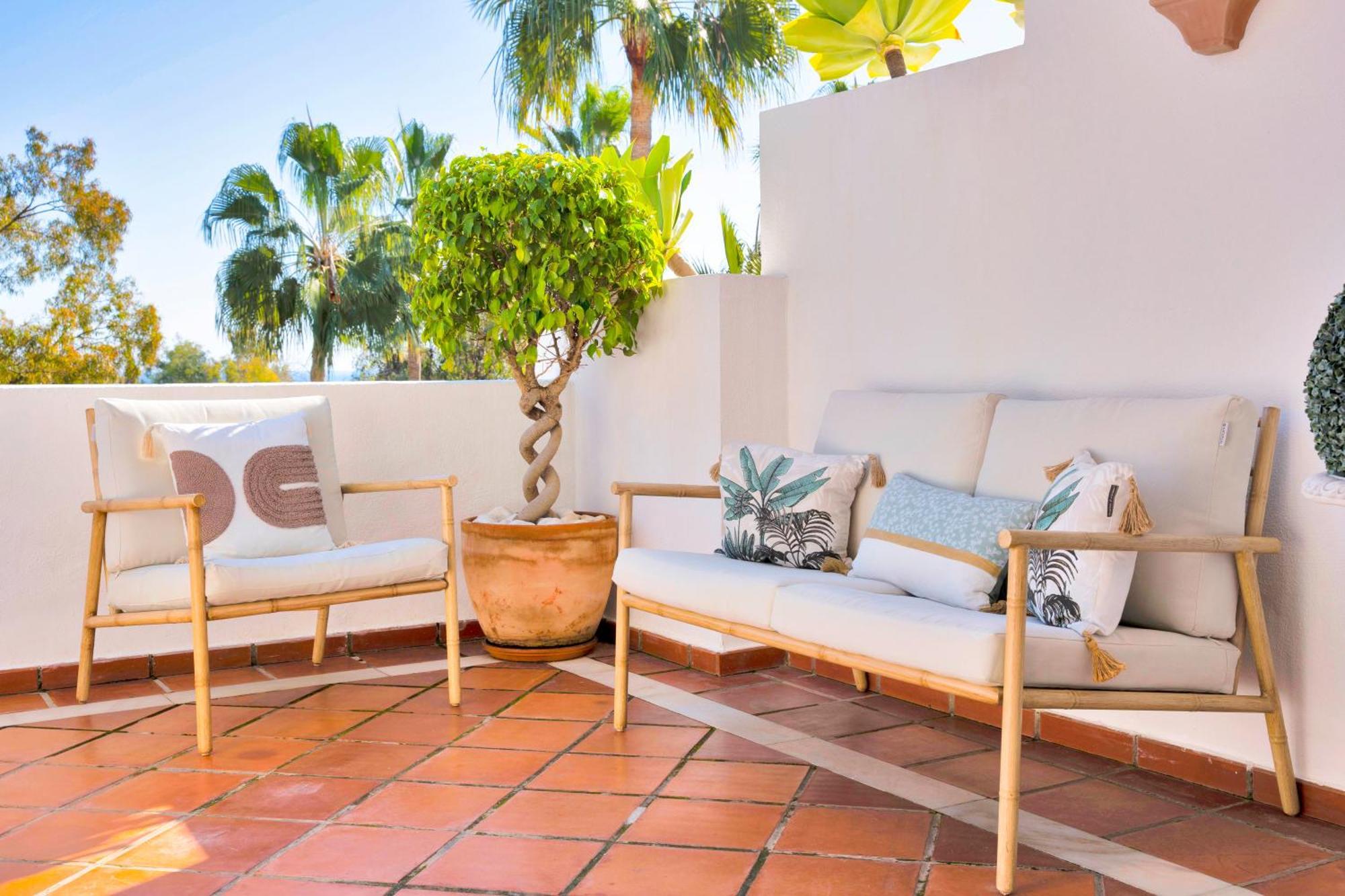 Exclusive Duplex Penthouse Sea Views In Marbella Golden Mile Appartement